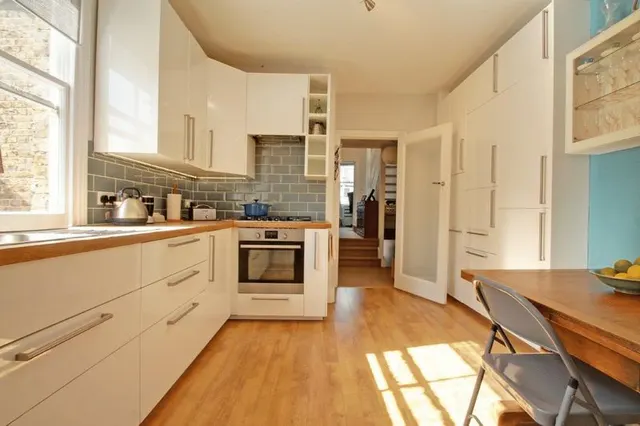 Manchester Road, London N15 6HP, photo 1