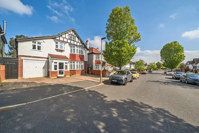 Kings Avenue, BR1, photo 1