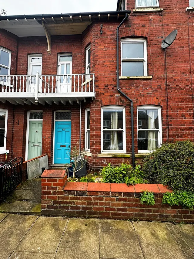 Albemarle Road, YO23, photo 1