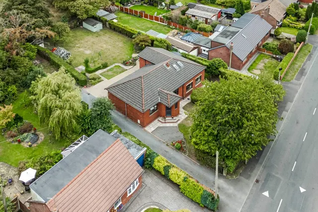 The Common, Adlington, PR7, photo 1