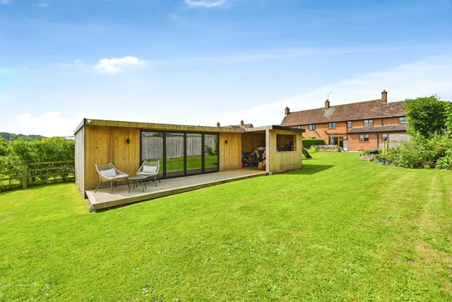 Yew Tree Lane, Bradley, DE6, photo 2