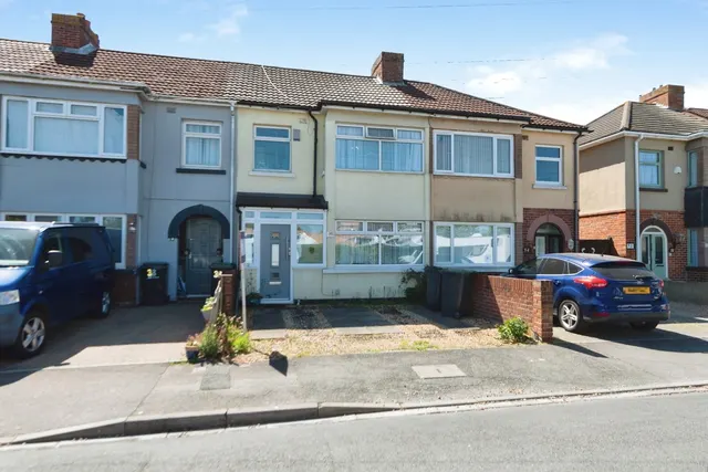 Avery Lane, Gosport, PO12, photo 1