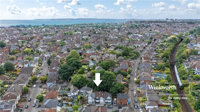 Chilcombe Road, Bournemouth, BH6, photo 2