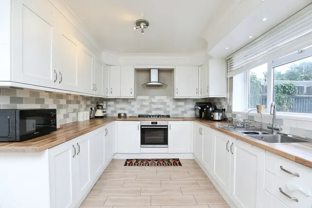 Photo 2 — Courtenay Road, Maidstone, Kent, ME15