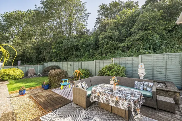 Charlton Close, Shepton Mallet, BA4, photo 3