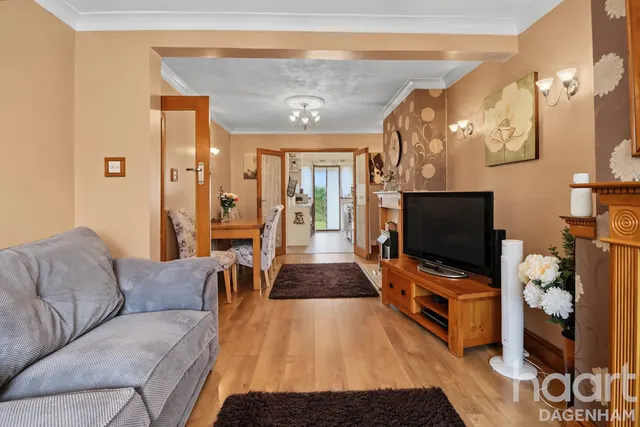 Church Lane, Dagenham, RM10, photo 2