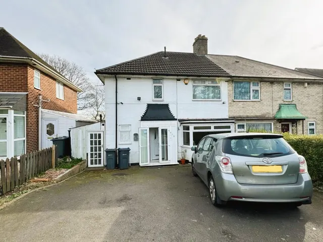 College Road, Kingstanding, B44, photo 1