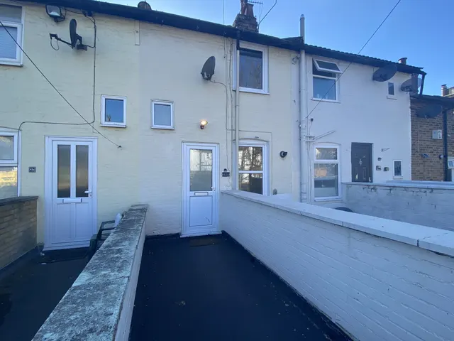 Sandling Road, Maidstone, photo 1