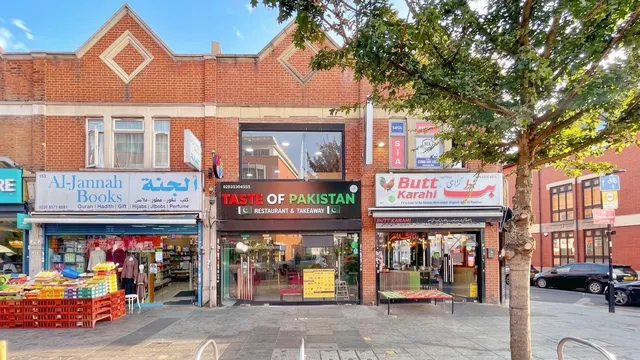 The Broadway, Southall, UB1, photo 1