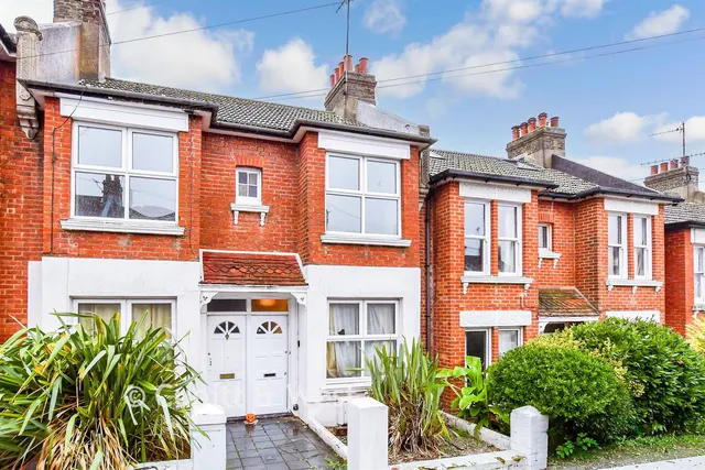 Totland Road, Brighton, BN2, photo 1