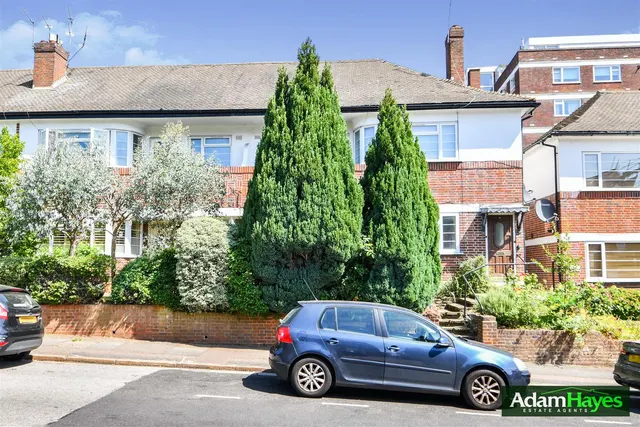 Cyprus Road, Finchley, N3, photo 1