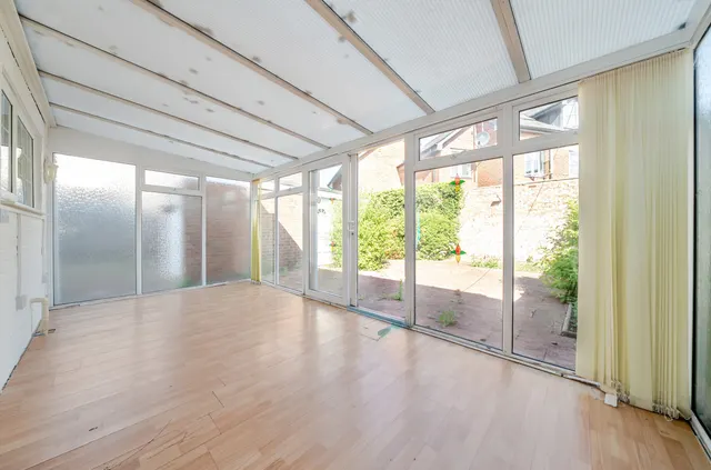 Fern Road, Farncombe, GU7, photo 3