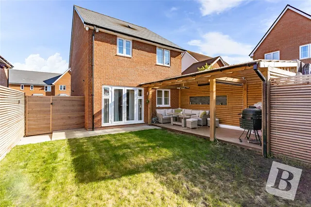 Photo 2 — Sun Marsh Way, Gravesend, Kent, DA12