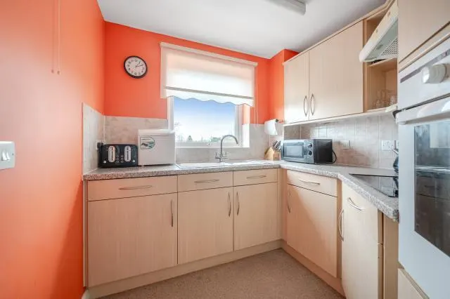 Western Avenue, Newbury, RG14, photo 2