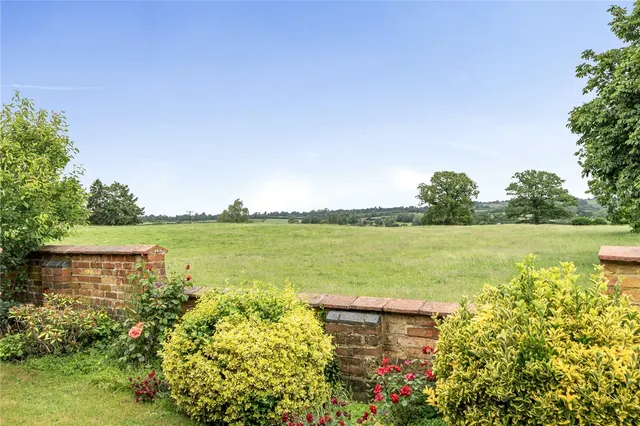 Wadd Close Lane, Whilton, NN11, photo 3