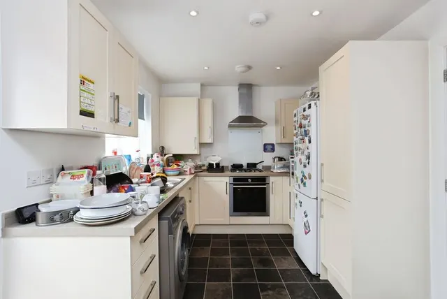 Chestnut Walk, Pembury, TN2, photo 3