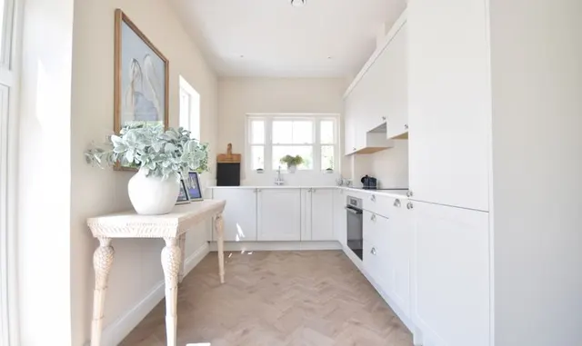 Photo 3 — Ashley Road, Epsom, KT18