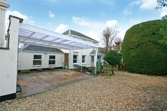 Oxford Close, Cheltenham, GL52, photo 2