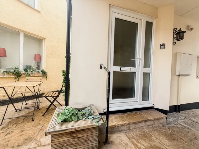 bed home, Dawlish, EX7, photo 2
