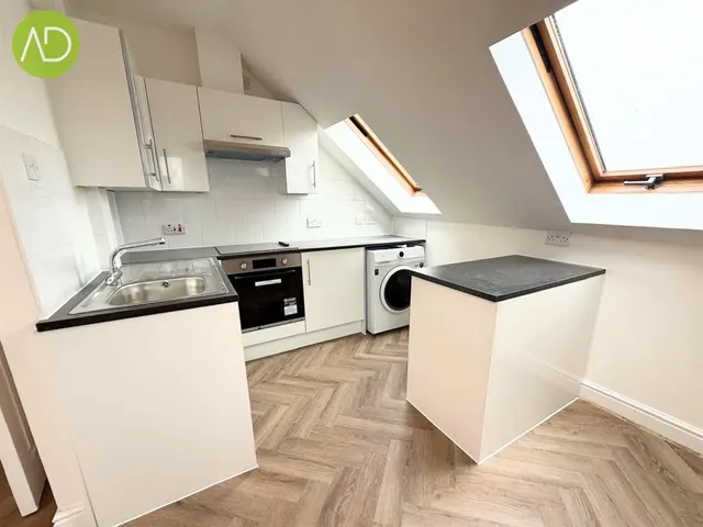 Lowfield Court Hoddesdon, EN11, photo 2