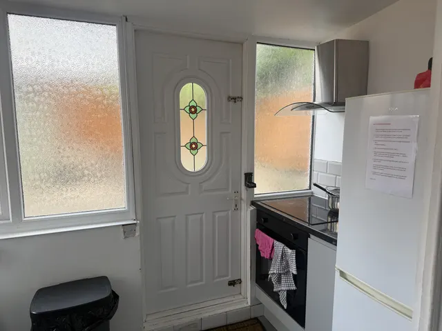 Photo 3 — Brook Road, Thornton Heath