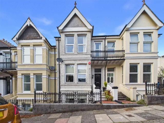 4 bedroom house, Peverell, Plymouth, PL3
