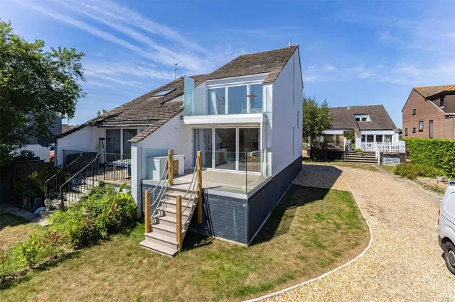 Willow Way, Christchurch, Dorset, BH23, photo 1