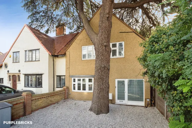 Church Hill, Loughton, IG10, photo 1