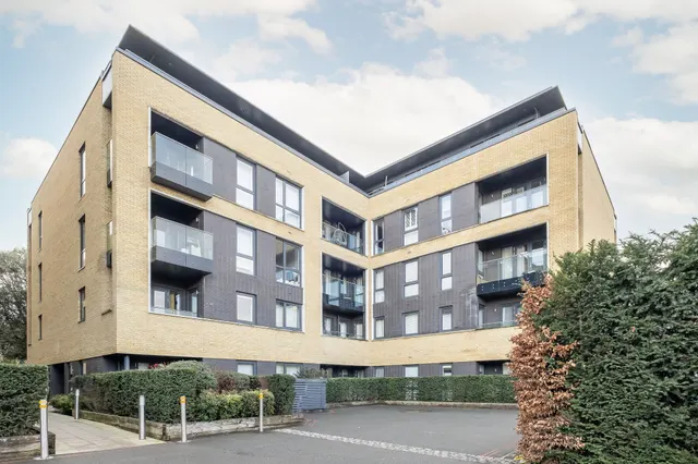 Pipit Drive, London, SW15, photo 2
