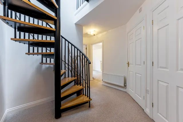 Lichfield Road, B74, photo 1