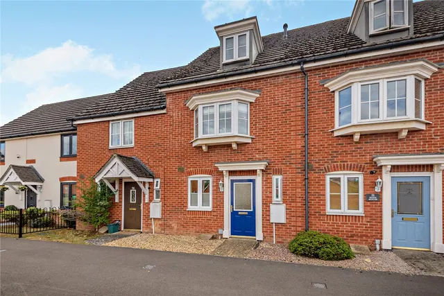 Urquhart Road, Thatcham, RG19, photo 1