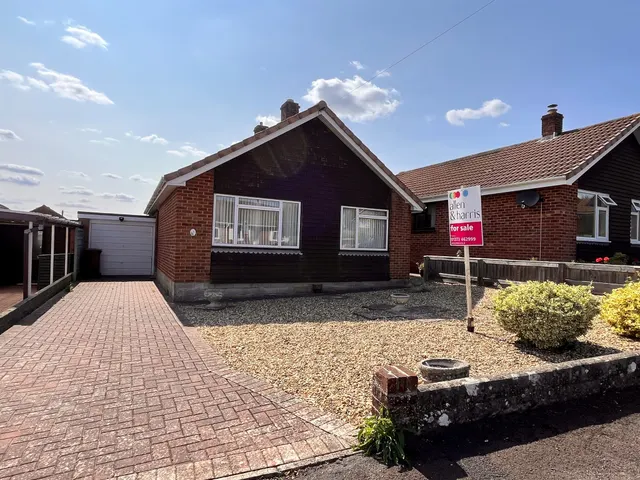 Champney Road, Frome, photo 1