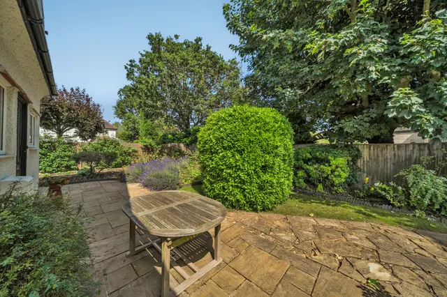 Photo 3 — Fulmer Way, Gerrards Cross, SL9