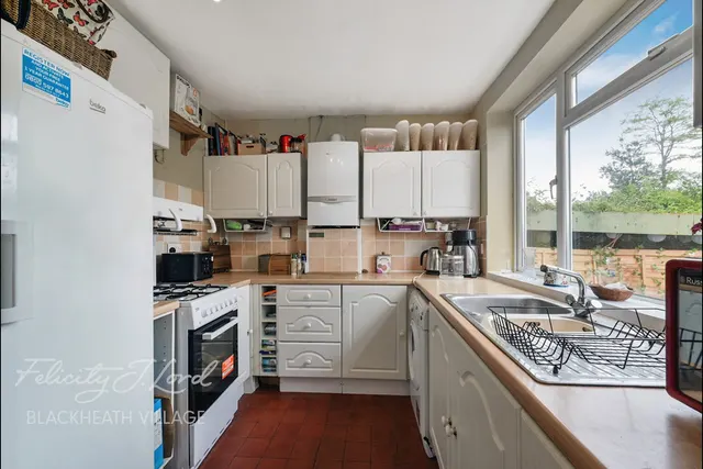 Pragnell Road, London, SE12, photo 2