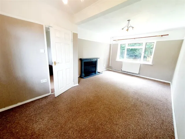 Pytchley Road, Kettering, photo 3