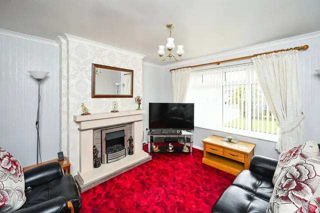 Elvaston Road, North Wingfield, S42, photo 2