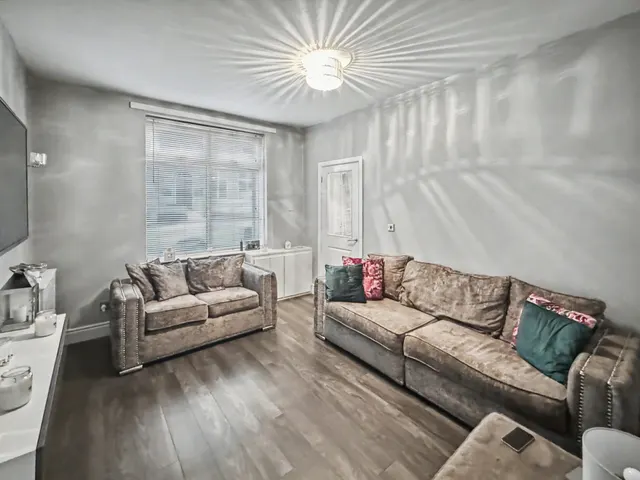 Greengate Lane, Prestwich, M25, photo 2