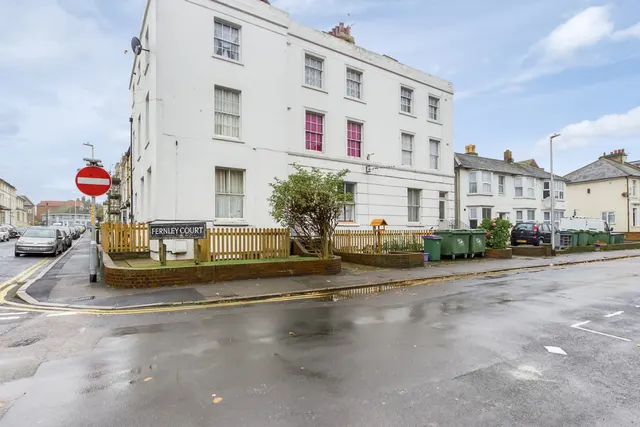 Fernley Court, Folkestone, photo 1