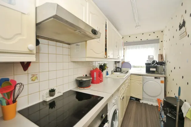 Howard Road, London, SE25, photo 3