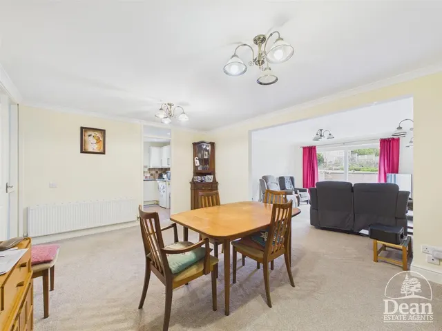 Photo 2 — Woodland Rise, Lydney