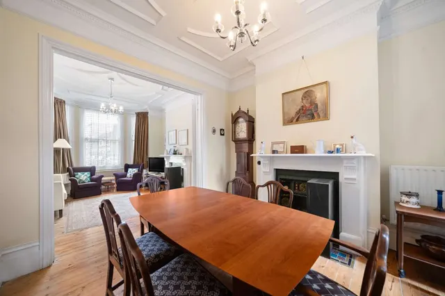Melody Road, London, SW18, photo 2
