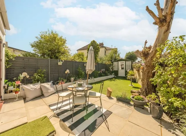 Photo 3 — Bishops Park Road, Norbury, SW16