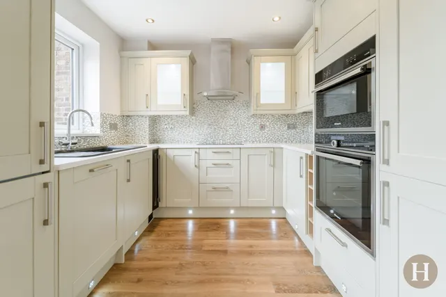 Oaklands Avenue, Birmingham, B17, photo 2