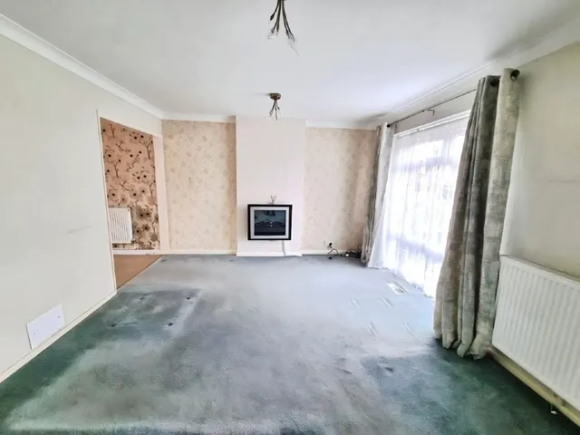 Chatsworth Crescent, Ipswich, IP2, photo 3
