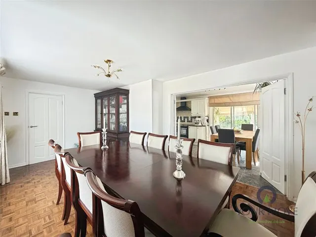 Photo 3 — Ufton Close, Kent, ME15