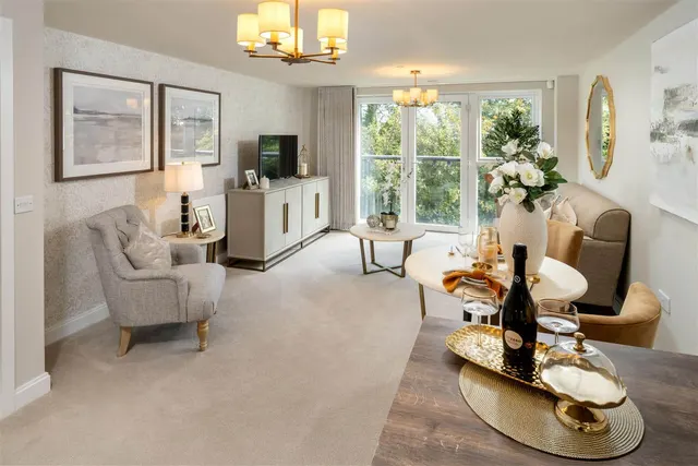 Photo 2 — Trotwood Close, Broadstairs, Kent, CT10 2JY