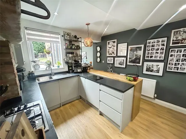 Photo 2 — Gladstone Street, Hathern, Leicestershire, LE12