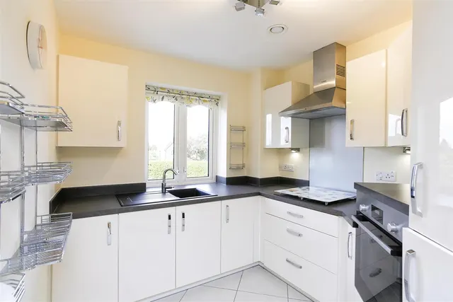 Wenlock Road, Shrewsbury, SY2, photo 2