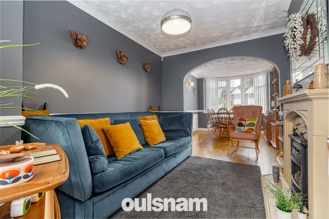 Photo 2 — Kingshurst Road, Northfield, Birmingham, B31 2LN