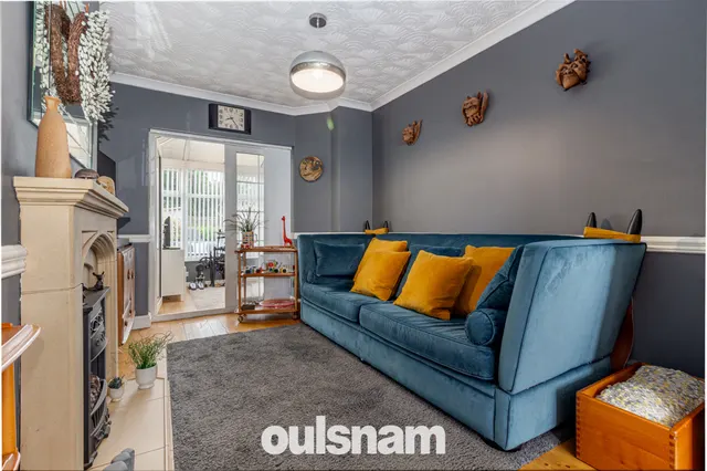 Photo 3 — Kingshurst Road, Northfield, Birmingham, B31 2LN